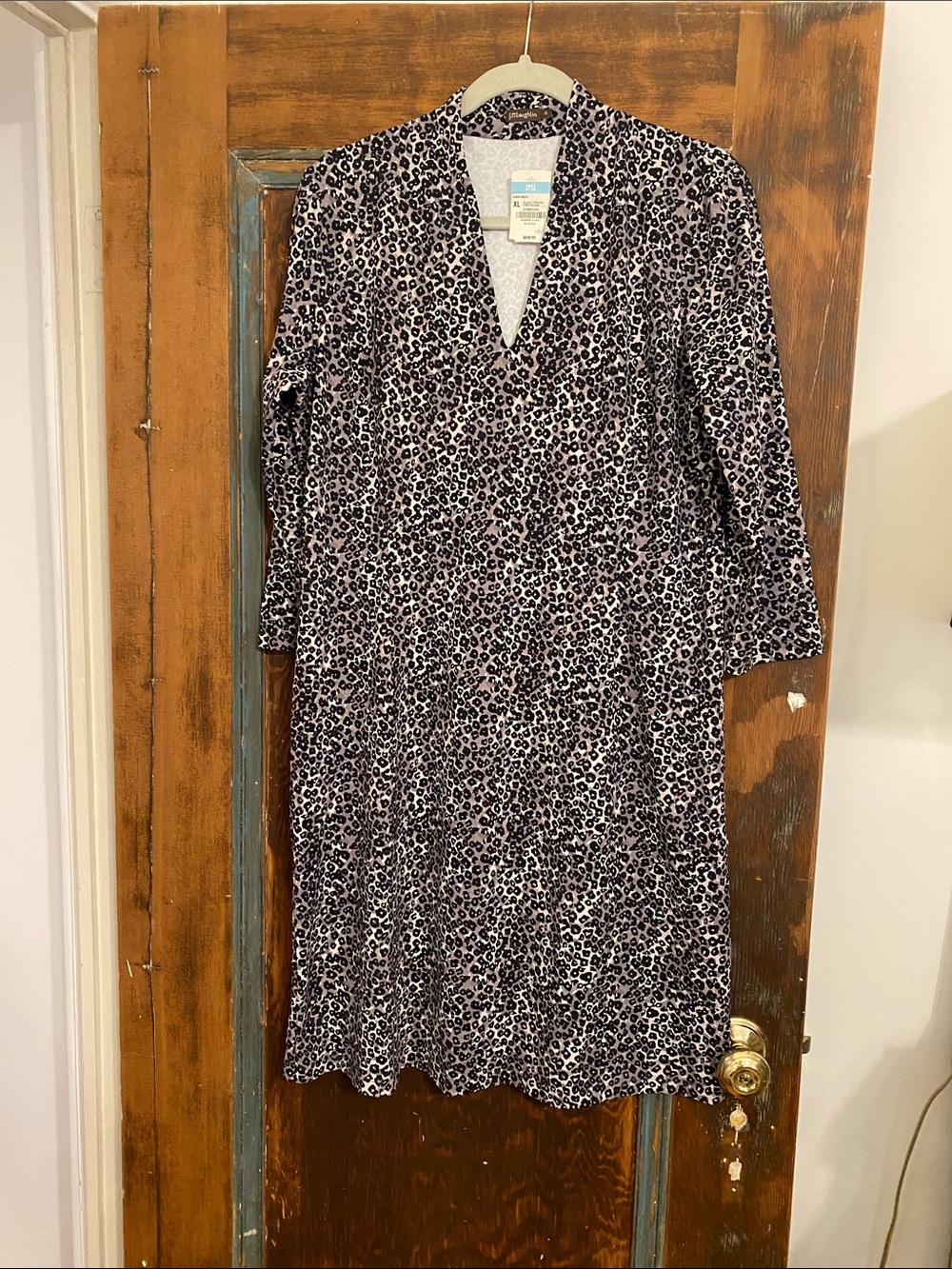 J. McLaughlin Ivana dress Black Charcoal Cheetah Print V-Neck XL Catalina cloth
